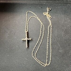 Elegant 10k Gold Cross Necklace with Diamond Stones